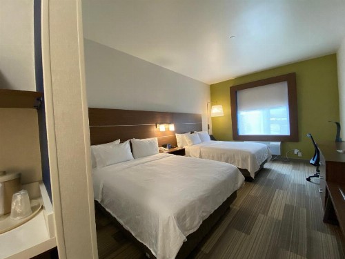 Holiday Inn Express Hotel & Suites Beaumont - Oak Valley an IHG Hotel - image 24