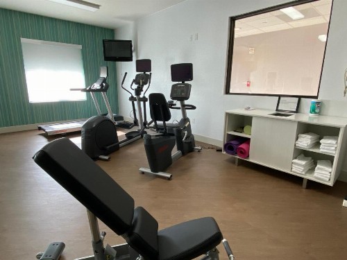 Holiday Inn Express Hotel & Suites Beaumont - Oak Valley an IHG Hotel - image 34