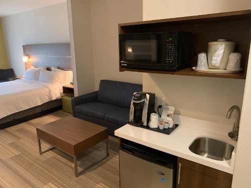 Holiday Inn Express Hotel & Suites Beaumont - Oak Valley an IHG Hotel - image 37