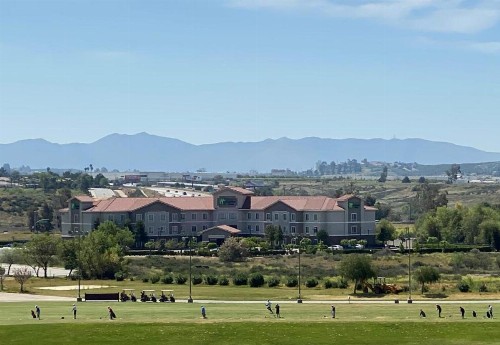 Holiday Inn Express Hotel & Suites Beaumont - Oak Valley an IHG Hotel - image 6
