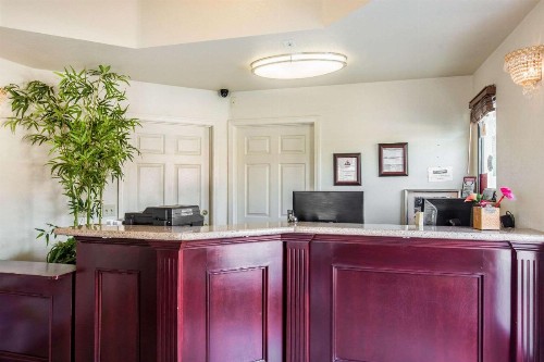 Rodeway Inn Beaumont - image 3