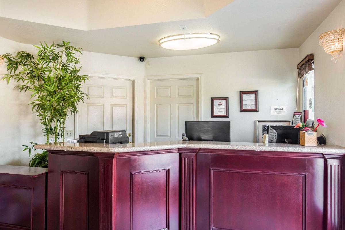 Rodeway Inn Beaumont - image 3