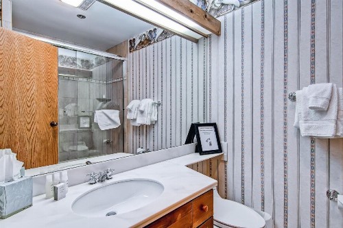 Kiva Lodge by East West Hospitality - image 12