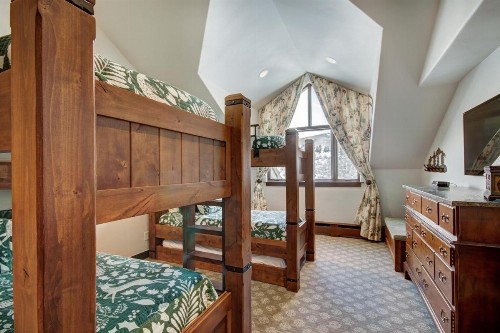 Luxury Ski-In 3 Br Penthouse Inside Pines Lodge Sleeps 10! Condo - image 22
