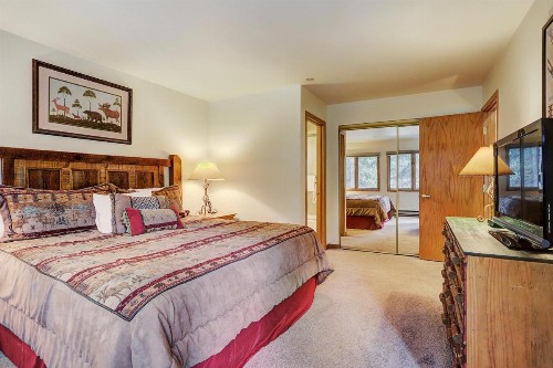 Newly Renovated 2 Bed 2 Bath Beaver Creek Condo Condo - image 14