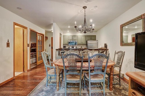 Newly Renovated 2 Bed 2 Bath Beaver Creek Condo Condo - image 6