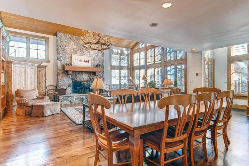 Royal Elk Villas 8 - image 6
