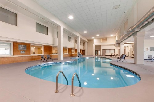 Rodeway Inn - image 19
