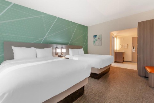 Rodeway Inn - image 5