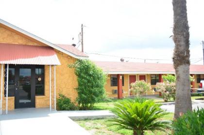 El Camino Motel - image 10