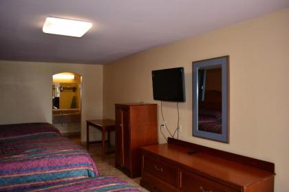 El Camino Motel - image 2