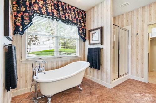 Ozark Mountain Lakehouse - image 11