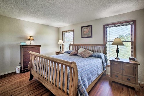 Golf Course Front Townhome Near Mtn Biking Trails! - image 6