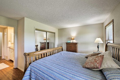 Golf Course Front Townhome Near Mtn Biking Trails! - image 7
