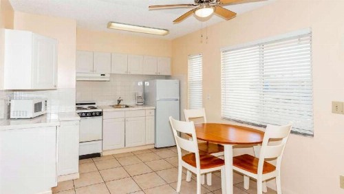 Belleair Beach Resort Motel - image 41