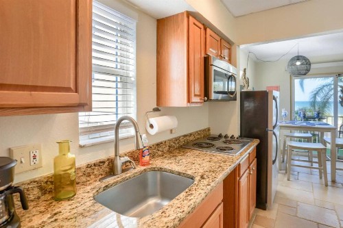 201 Belleair Beach Club - image 2