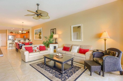801 Harborview Grande - image 3