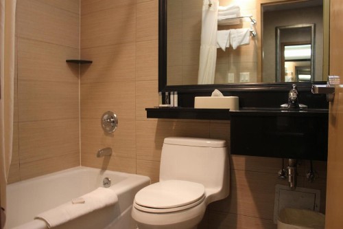 Bellerose Inn - image 10