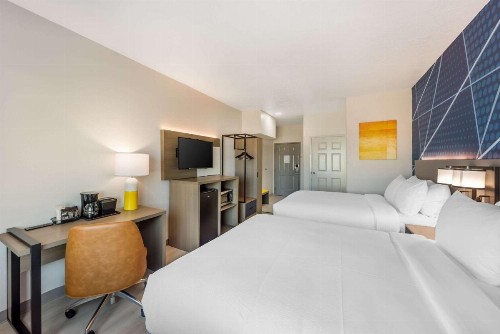 Expo Inn and Suites - image 15