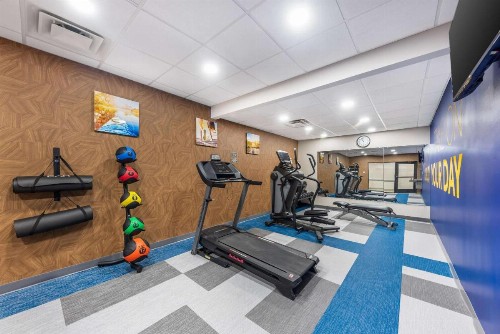 Expo Inn and Suites - image 23