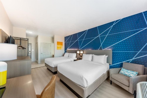 Expo Inn and Suites - image 8