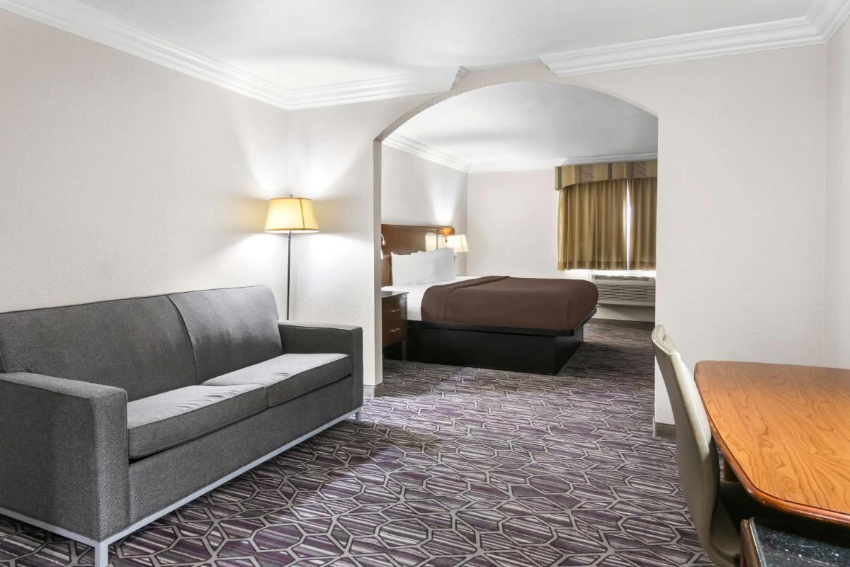 SureStay Plus Hotel by Best Western Benbrook Ft Worth - image 2