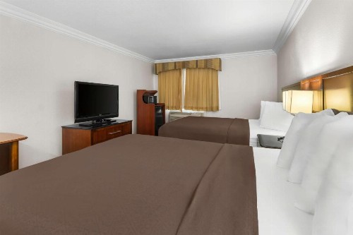 SureStay Plus Hotel by Best Western Benbrook Ft Worth - image 27