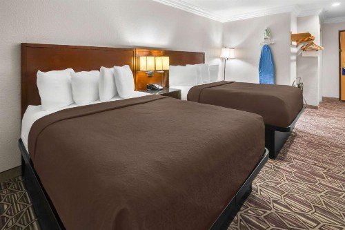 SureStay Plus Hotel by Best Western Benbrook Ft Worth - image 29