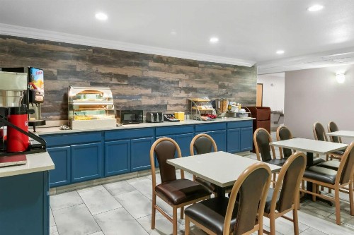 SureStay Plus Hotel by Best Western Benbrook Ft Worth - image 37