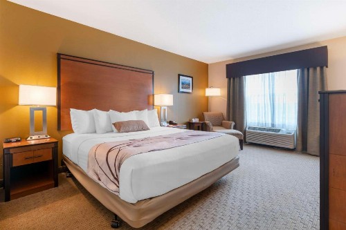 Best Western Plus Bend North - image 18