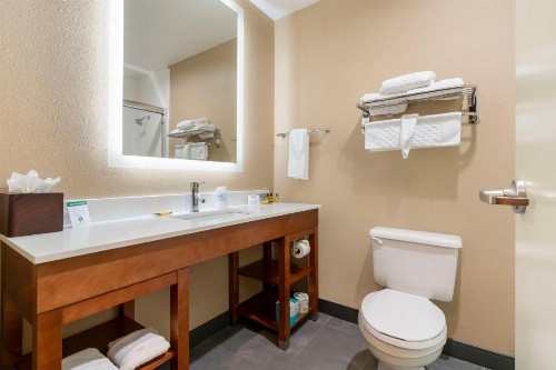 Best Western Plus Bend North - image 32