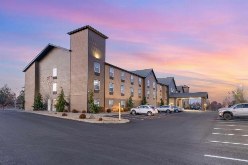 Best Western Plus Bend North - image 36