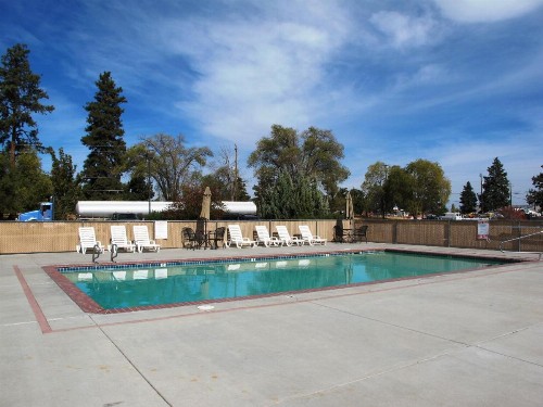 Sugarloaf Mountain Motel - image 10