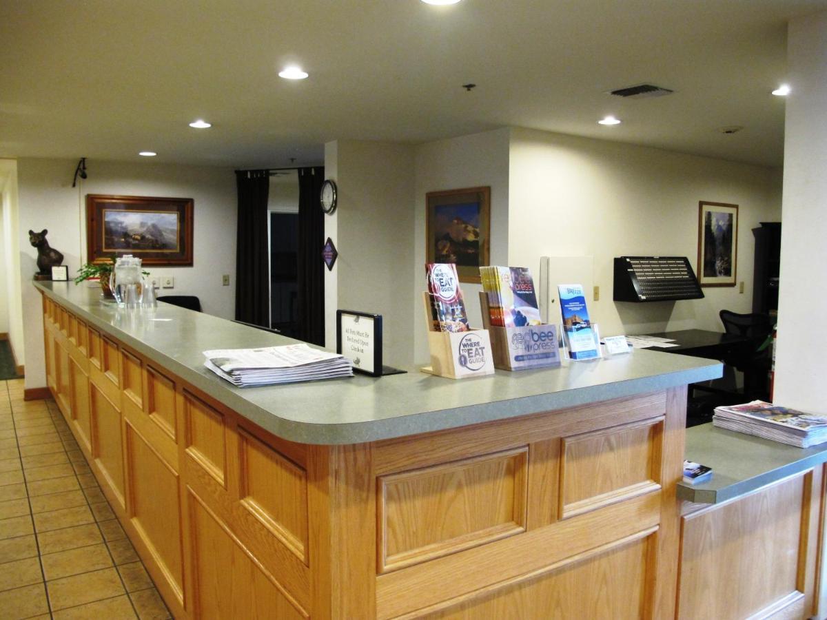Sugarloaf Mountain Motel - image 7