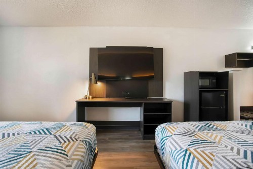Motel 6-Bend OR - image 23