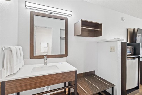 Motel 6-Bend OR - image 32