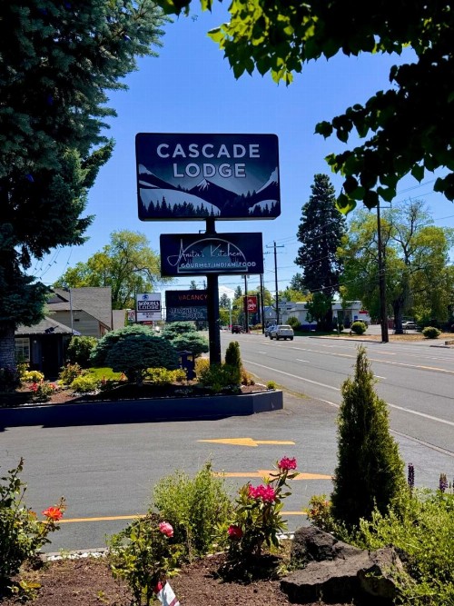 Cascade Lodge - image 5