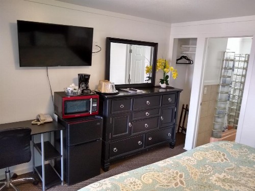 Holiday Motel Bend - image 13