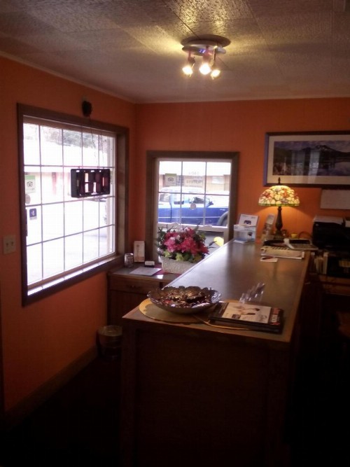 Holiday Motel Bend - image 22