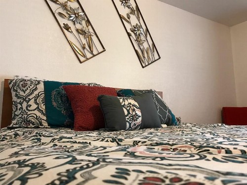 Holiday Motel Bend - image 33