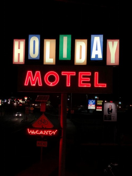 Holiday Motel Bend - image 41
