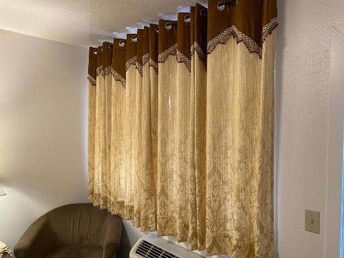 Motel West - image 36