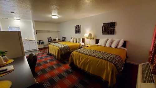 Motel West - image 44