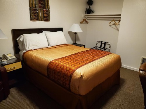 Motel West - image 7