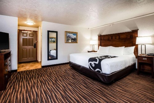 La Quinta Inn by Wyndham Bend - image 15