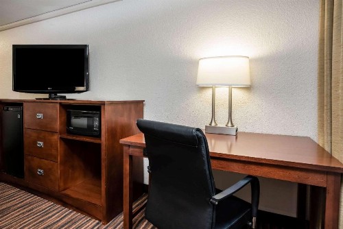 La Quinta Inn by Wyndham Bend - image 5
