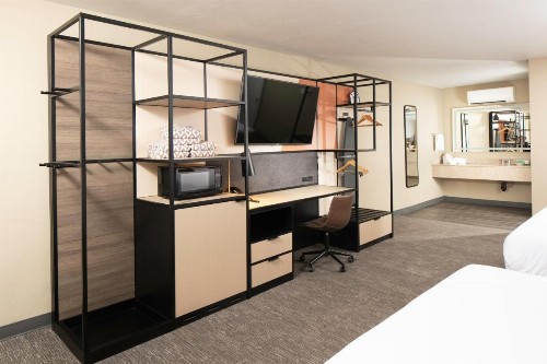 Waypoint Hotel - image 3