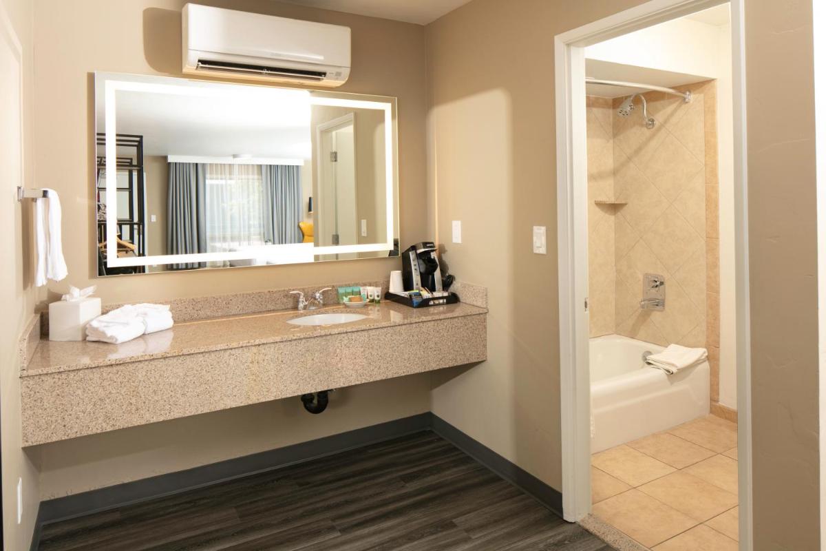 Waypoint Hotel - image 6