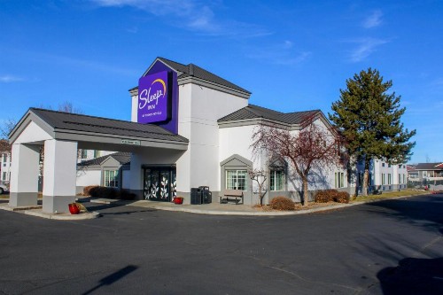 Sleep Inn Bend - image 29