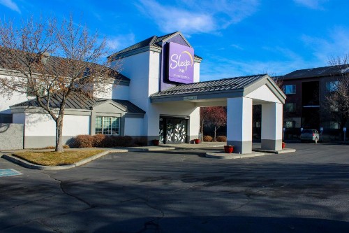 Sleep Inn Bend - image 37